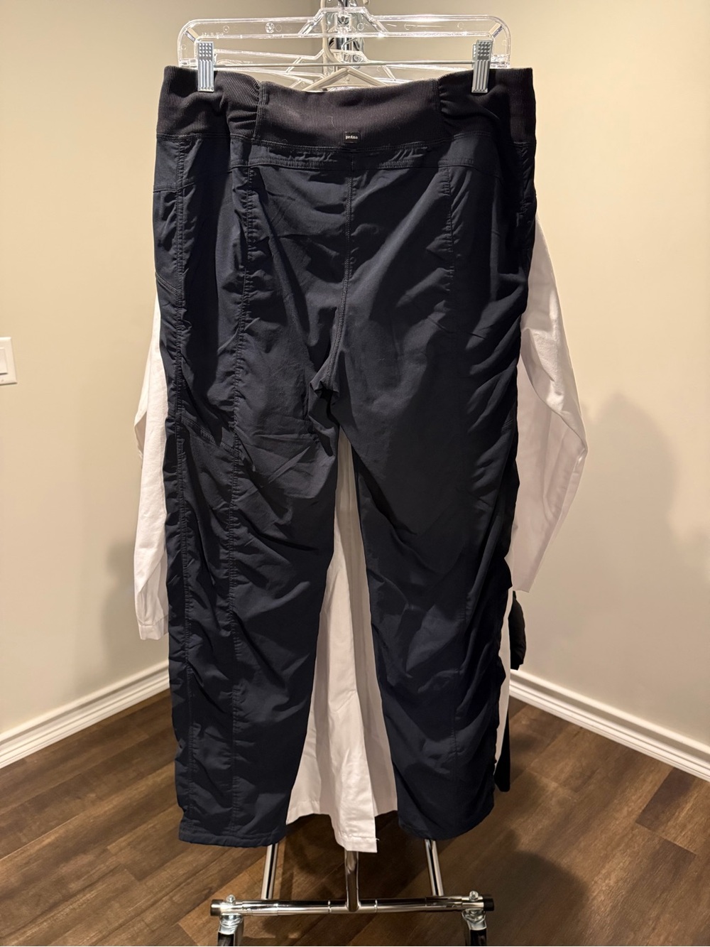 prAna Koen Mid-Rise Pant in Black, Women’s Large - Picture 3 of 10